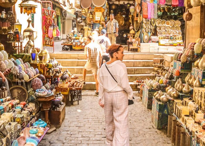 A wonderful photo of a tourist shopping in Khan El Khalili